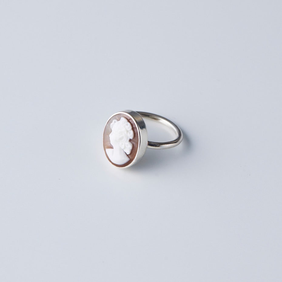 cameo ring